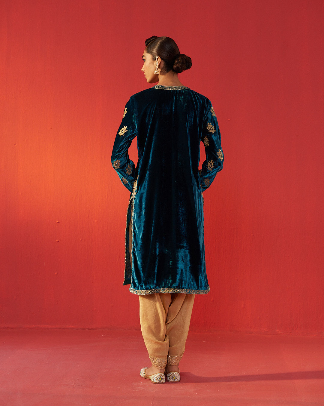 Full Embellished Blue Velvet Kurta Set
