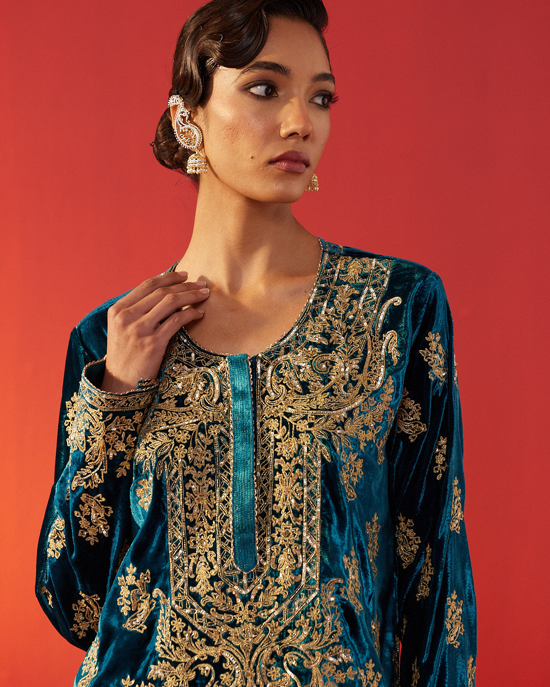 Full Embellished Blue Velvet Kurta Set